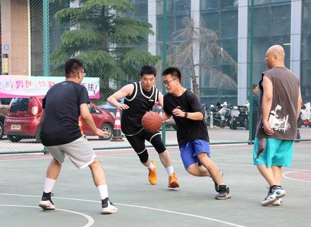 尤其是在争